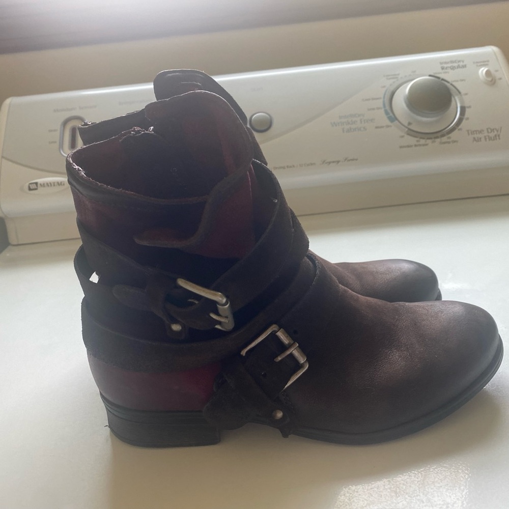 Miz Mooz Burgundy Leather/Suede Moto Boot, 8.5 Medium